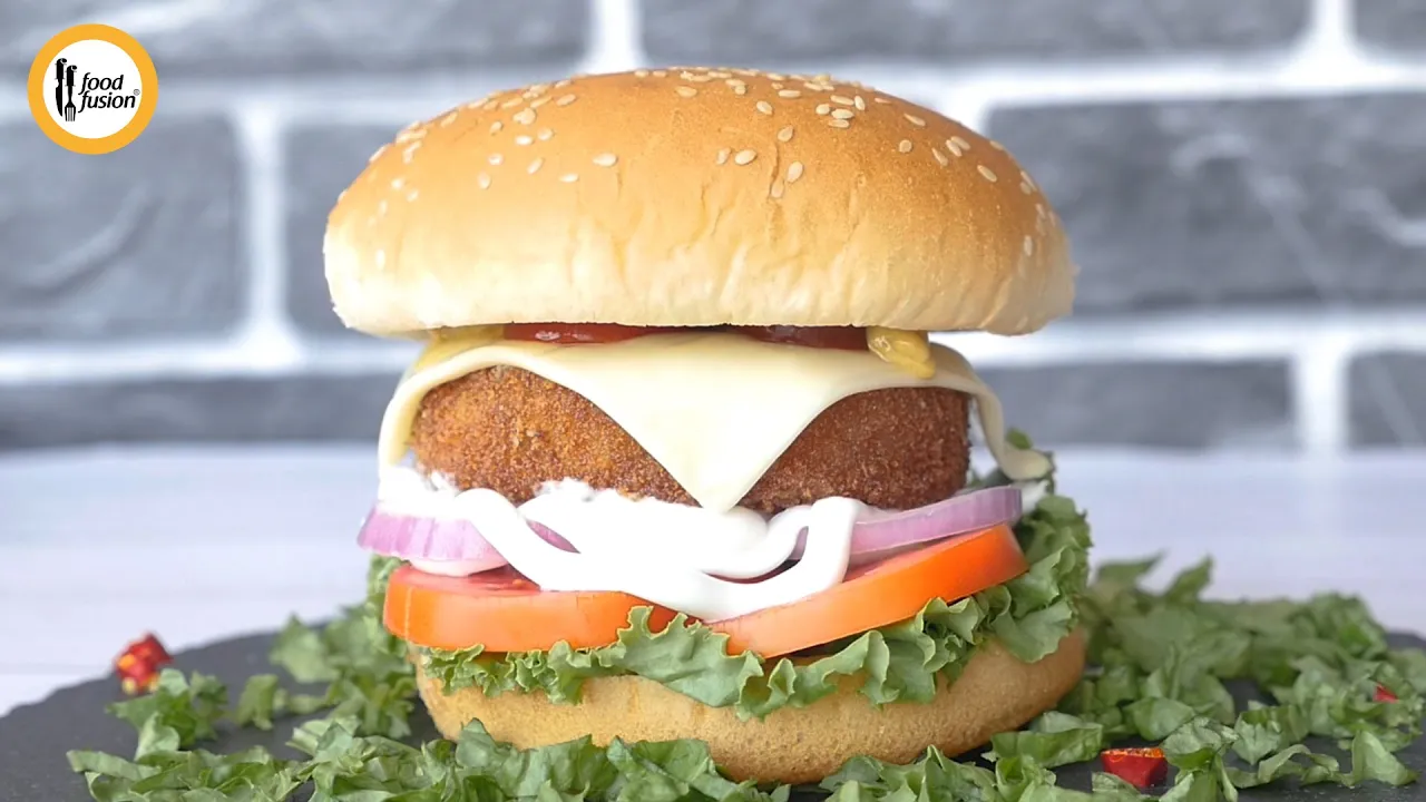 Love grilled chicken burger patties? Come down and grab your feast with this keto chicken burger pat. 