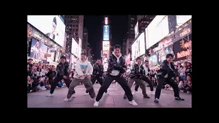   أجانب يرقصون على  دق دق سبعتين    العالم كله دخل الترند  دندنها