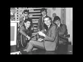 The Hollies - just one look (HQ)