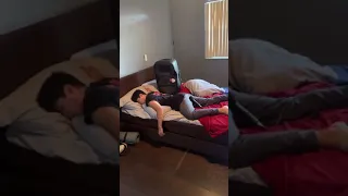 صوت غازات الرجل The Sound Of Gases From A Man 