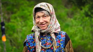 АГАФЬЯ ЛЫКОВА. НАПАДЕНИЕ ЯДОВИТЫХ ЗМЕЙ,  КЛЕЩИ!! В ГОСТЯХ У ИЗВЕСТНОЙ ОТШЕЛЬНИЦЫ.