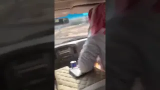 يستمر الهروب من دوريات المرور 