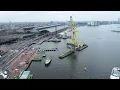 Download Lagu Het NACO-huisje komt aan bij zijn definitieve bestemming nabij Centraal Station