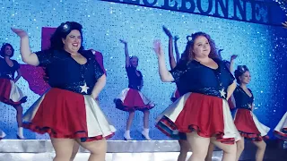 بنت تخينة بتقرر انها تدخل مسابقة ملكة الجمال عشان تكسب زي والدتها زمان Dumplin 