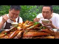 Download Lagu 把子肉這樣吃才叫爽，五斤肉一鍋燉，肥而不膩，兩兄弟拌飯吃過癮【鐵鍋視頻】