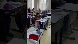 تقراه اسيا سورة سورة التكوير بطريقة فن جميلة 