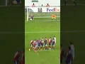 Giroud free-kick 💥