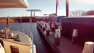 S2/E19; Taking these locks single handed is so easy