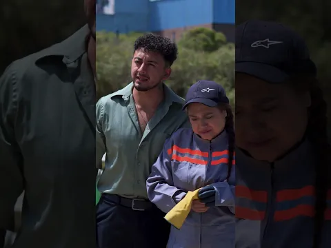 Ella lo dejó porque su madre era barrendera 💔 #amordemadre #justicia #superación