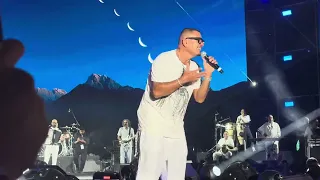 قمرين العالم الله نور العين ليلي نهاري من حفل عمرو دياب في بيروت ٢٠٢٥                           دندنها