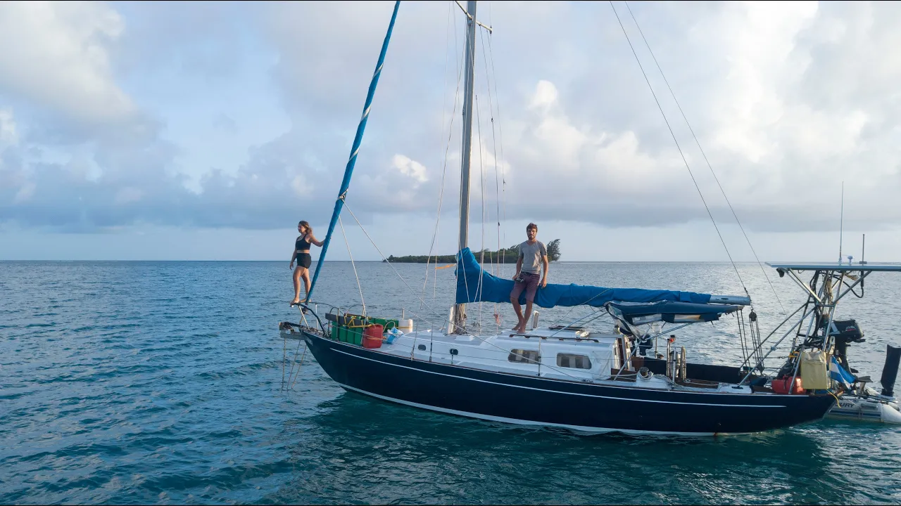 Boat life: Is this REALLY Honduras ?