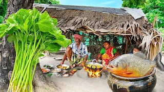 ROOP CHAND FISH CURRY & SHAK VAJI cooking for lunch in tribal style by santali tribe old couple