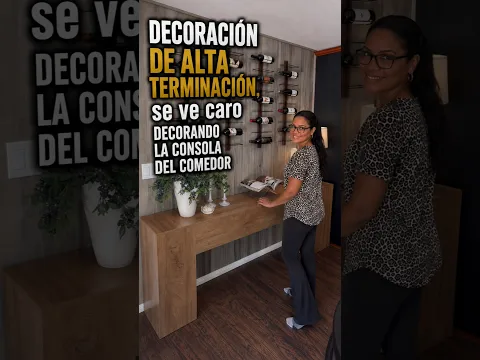 Decorando la consola del comedor