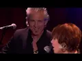 Pat Benatar et Avril Lavigne - Love Is a Battlefield.