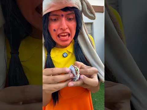 LA MUÑECA SE COME MI HUEVITO CHOPECHA 😭