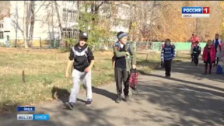 Жители одного из дворов Омска самовольно установили возле своего дома металлическое ограждение