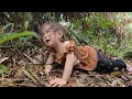 Download Lagu A single mother carelessly leaves her daughter in the deep forest and a mysterious stranger ?