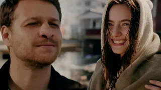 عروج و إليني هذا البحر سوف يفيض شديد السواد 