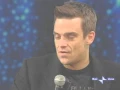 Download Lagu Robbie Williams - Feel \u0026 Interview (Live @ Italian Tv 2004)