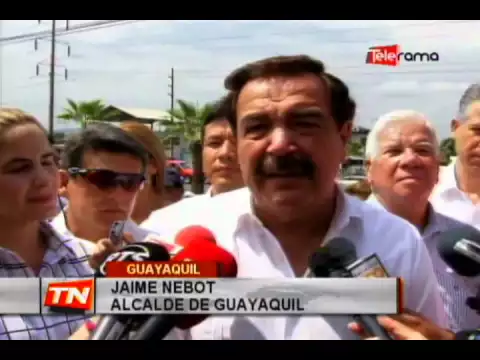 Nebot: La construcción del puente sobre el río Daule va