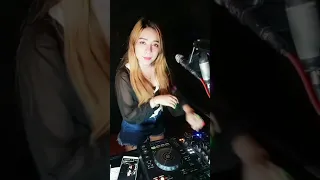 seharusnya aku dj rere monique r2m