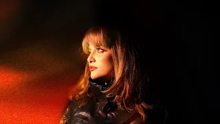                                جاكلن   ولا اتحبينا دندنها