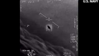 Pogledaj video: Originalni video zapis "Gimbala", snimljen pomoću infracrvene kamere na F/A‑18 "Super Hornet", zabilježen 21. januara 2015. godine.