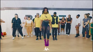 yemi alade u0026 yaba buluku boyz tell somebody afro in heels 