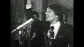 كل كلامك قلبي يعيد ها كلمه بكلمه عبد الحميد حافظ جمال الفن ايام زمان لاتنسو الاشتراك في القناة 