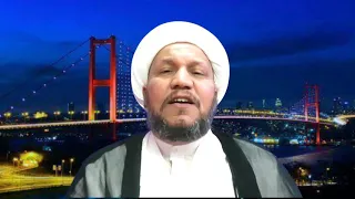 هل يجوز ان تجلس الزوجة امام اخ زوجها من غير حجاب ولا جواريب 