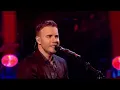Take That - Back For Good  ( live 2010 )[ lyrics ]