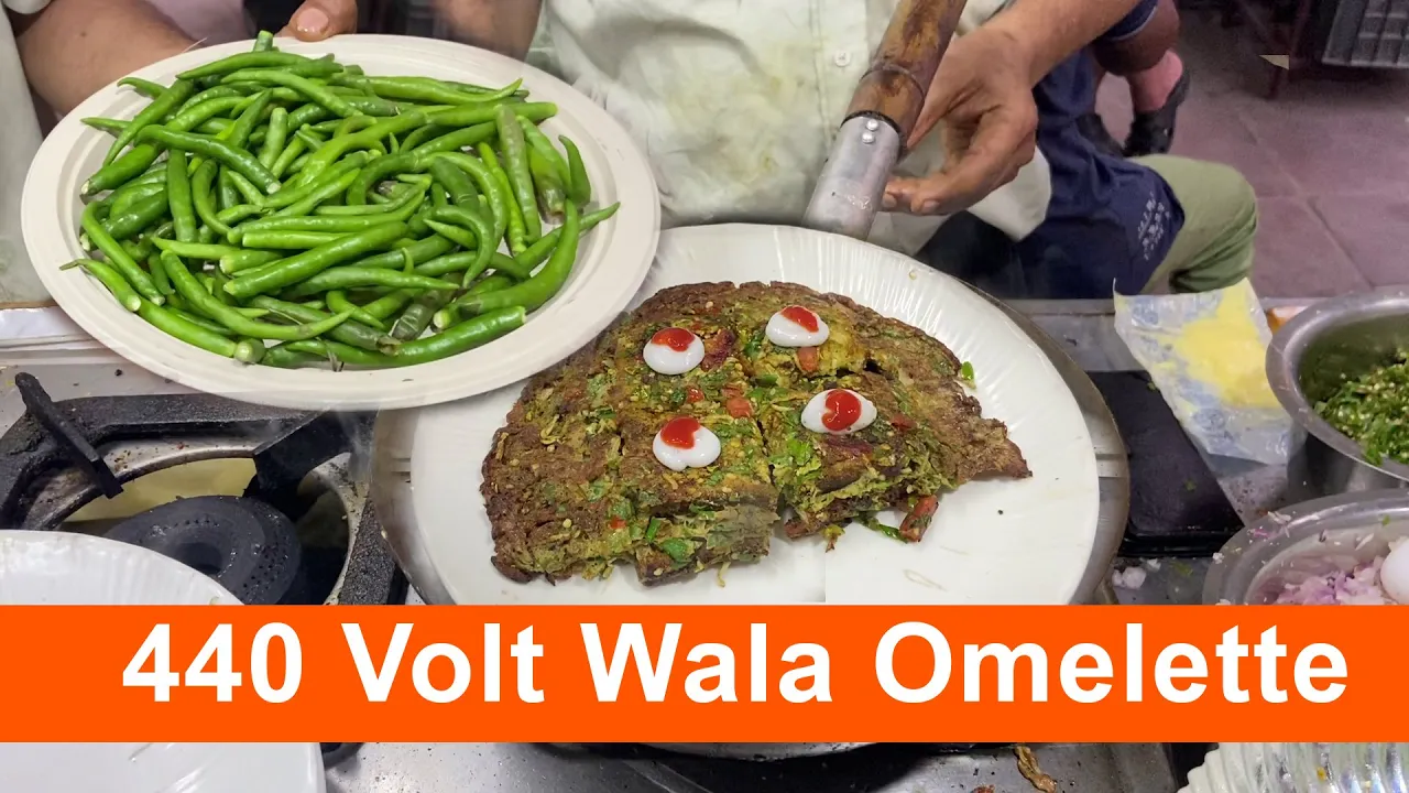 440 Volt Wala Omelette   Delhi Food Vlog   Tasty Street Food