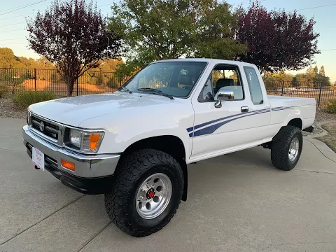 Download MP3 1994 Toyota Pickup For Sale!