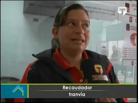 Estudiantes adqiueren tarjeta para movilizarse en buses y tranvía