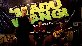 Download TEPUNG KANJI DINI KURNIA BERSAMA MADUWANGI MUSIK JUOOOSSS PUOOOLLL MP3