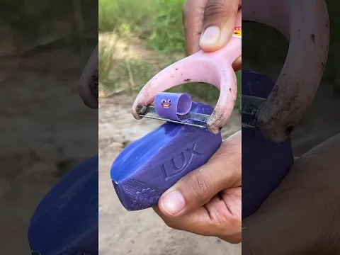The guy shows SURVIVAL skills #survival #bushcraft #outdoors #lifehack