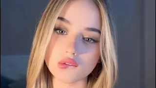 Emma Stone SSBBW BBW Biography Wiki Curvy Model Fashion Career Lifestyle