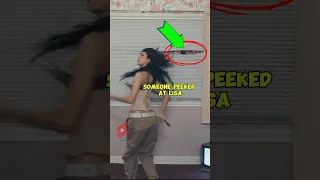 She Knows Lisa Lisamanoban Newwoman 