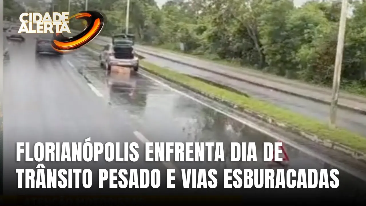 Motoristas enfrentam trânsito intenso e buracos em Florianópolis