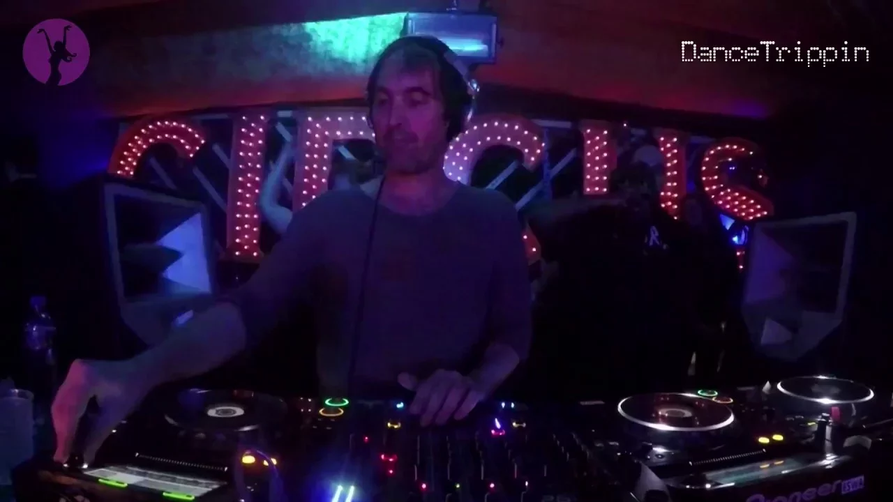 Mark Reeve - Can't You See [Played by Karotte]