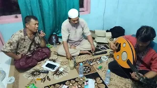 main gambus di kediaman pak bidin