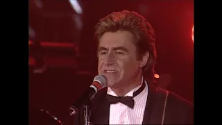 Download St  Elmo's Fire (Man in Motion)   David Foster \u0026 John Parr LIVE MP3