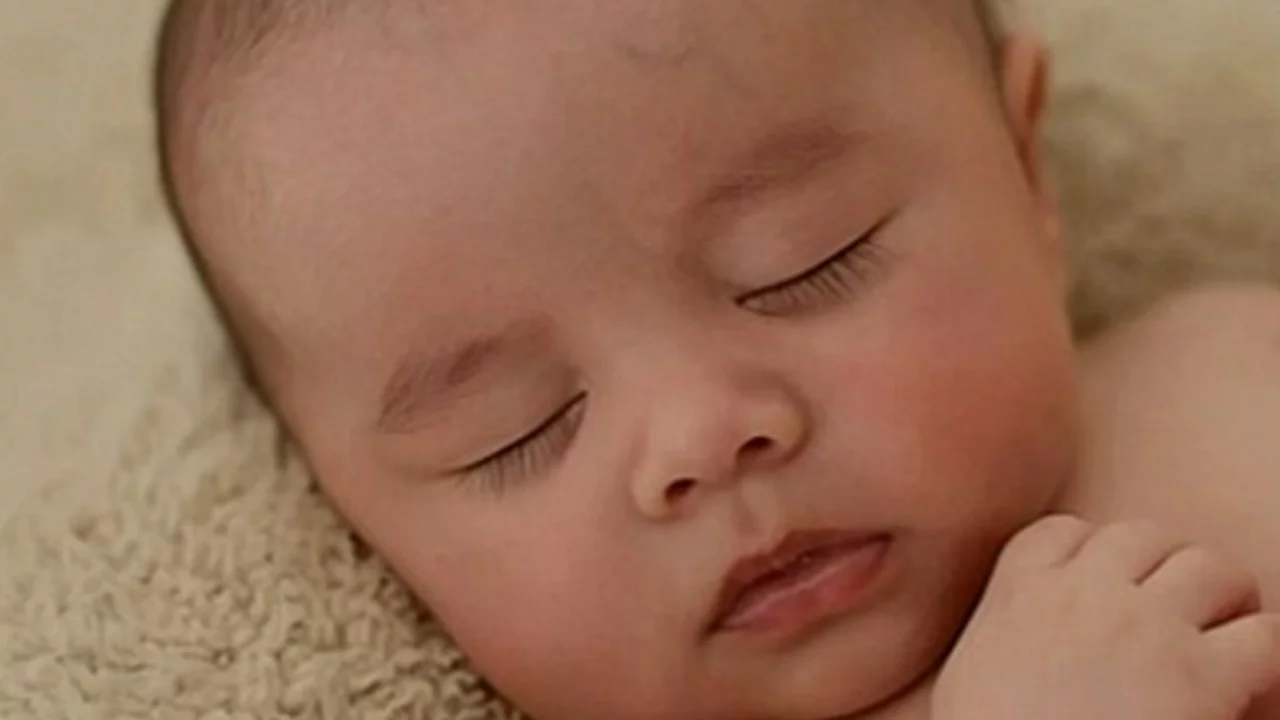 World's OLDEST SPERM Becomes A Baby | What's Trending Now