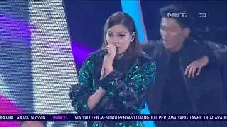 Download Recap Indonesian Chioce Awards, Hailee Steinfeld Pukau Penonton MP3