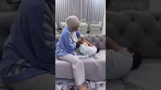 لما الام تغير البامبرز للبيبي Shorts Short Shortvideo 