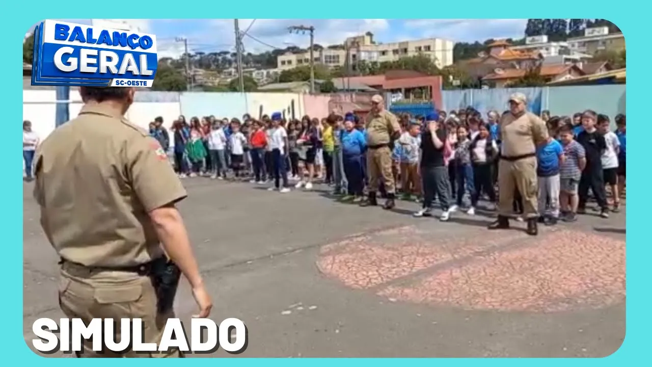 Estudantes participam de simulação de incêndio em Caçador