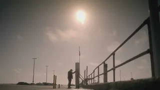 Don T Pick Up The Phone Trailer Netflix 