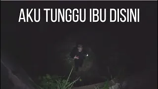 ANAK YANG MENUNGGU IBUNYA