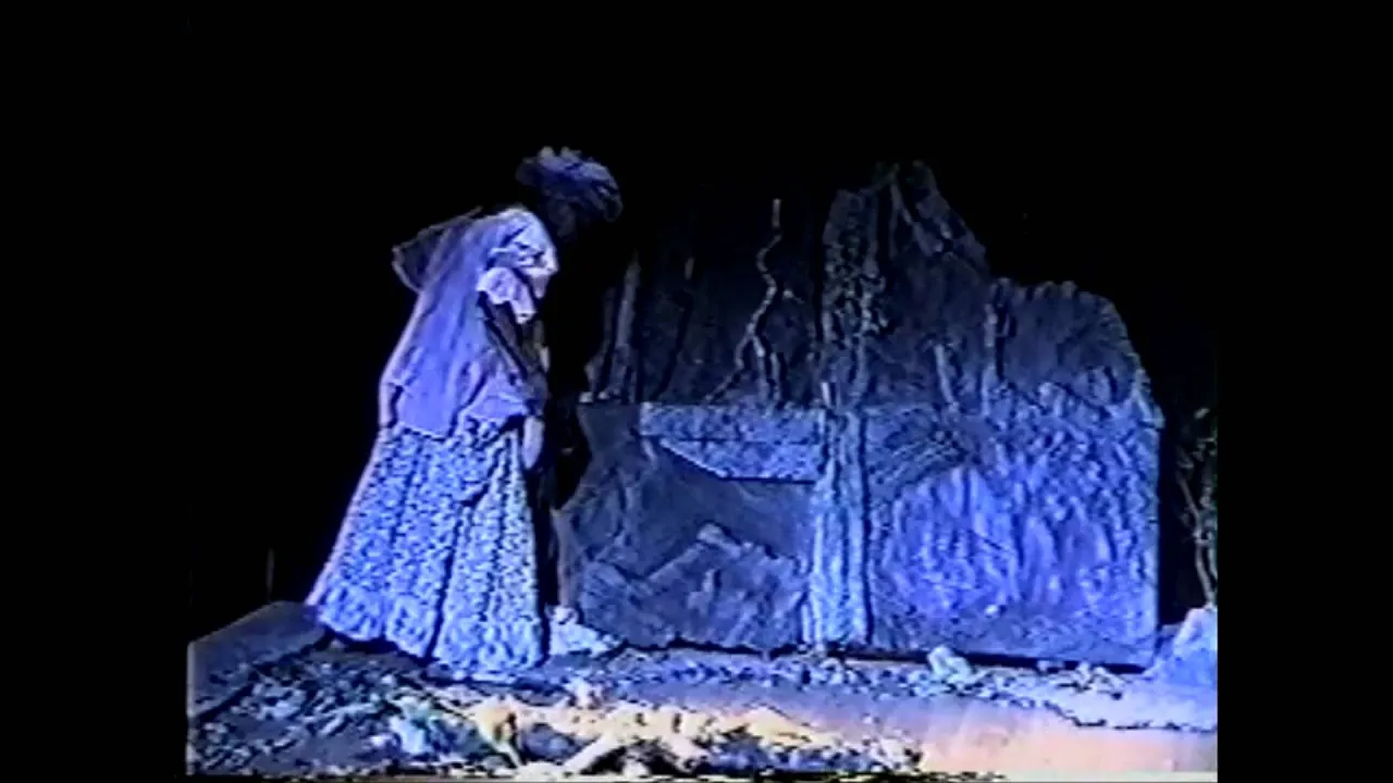 Pés Negros nas Estrelas - Cena Cyda Moreno