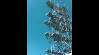 هذا أعلى ارتفاع شاهدته لقفزة في المسبح Shorts 